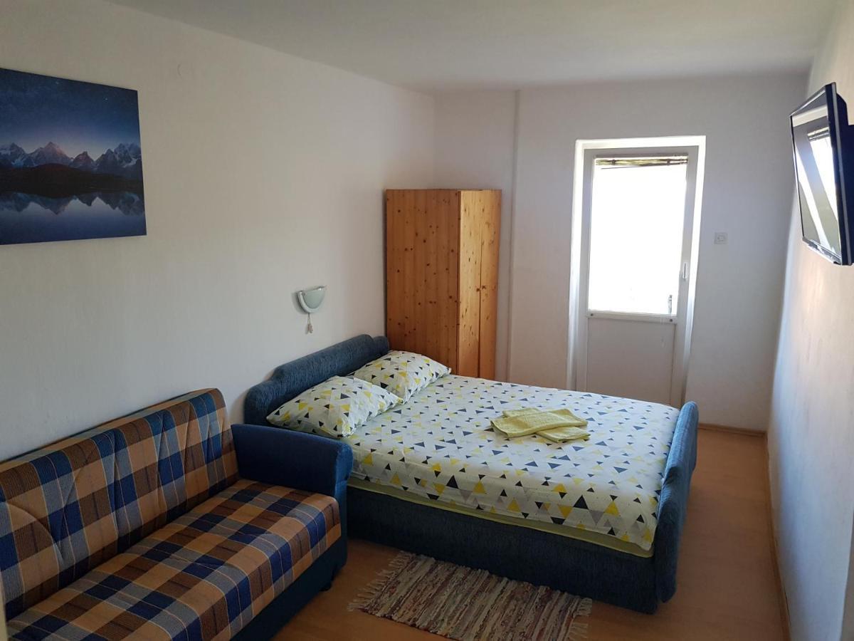 Apartments Nikol Lopar Exterior foto