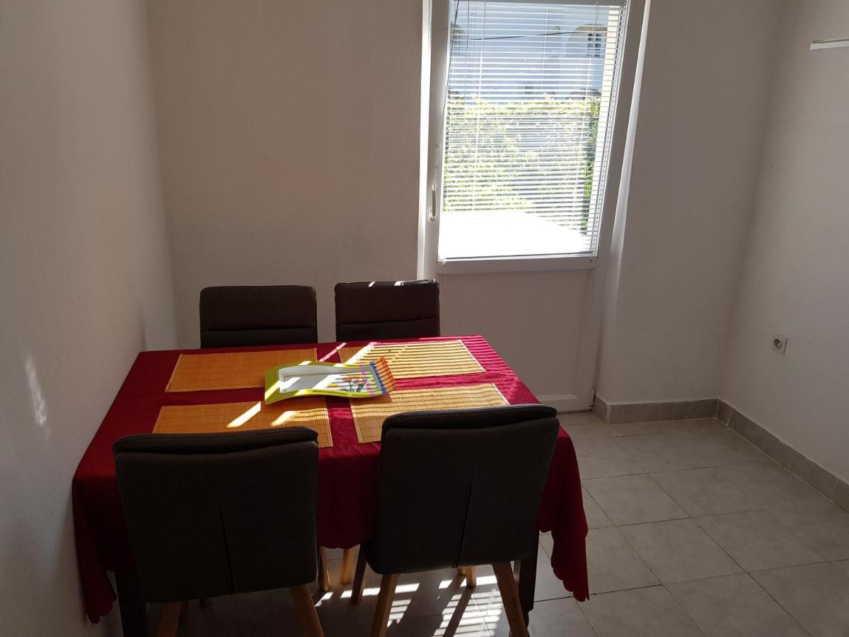 Apartments Nikol Lopar Exterior foto