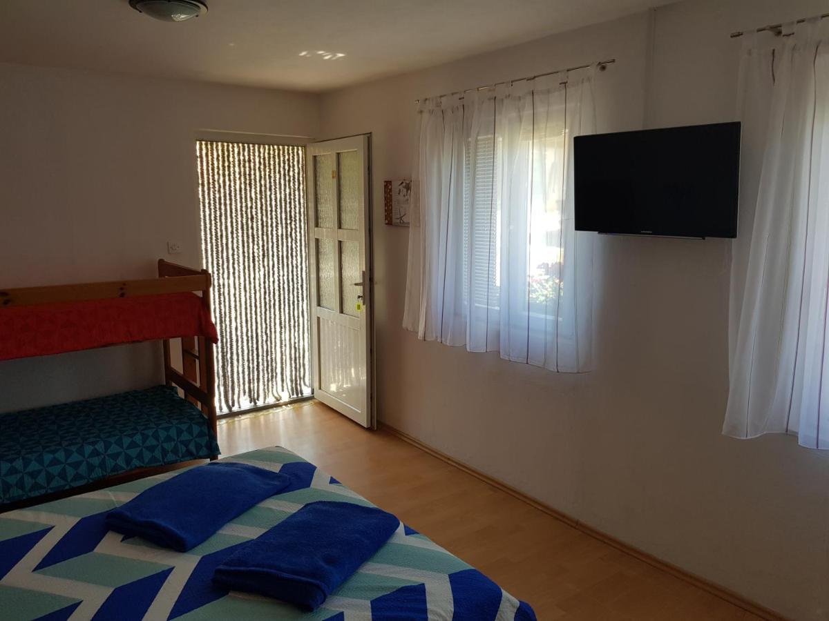 Apartments Nikol Lopar Exterior foto